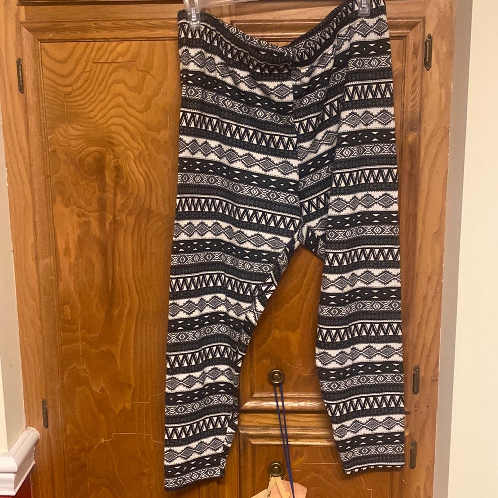 Faded Glory Tribal Leggings